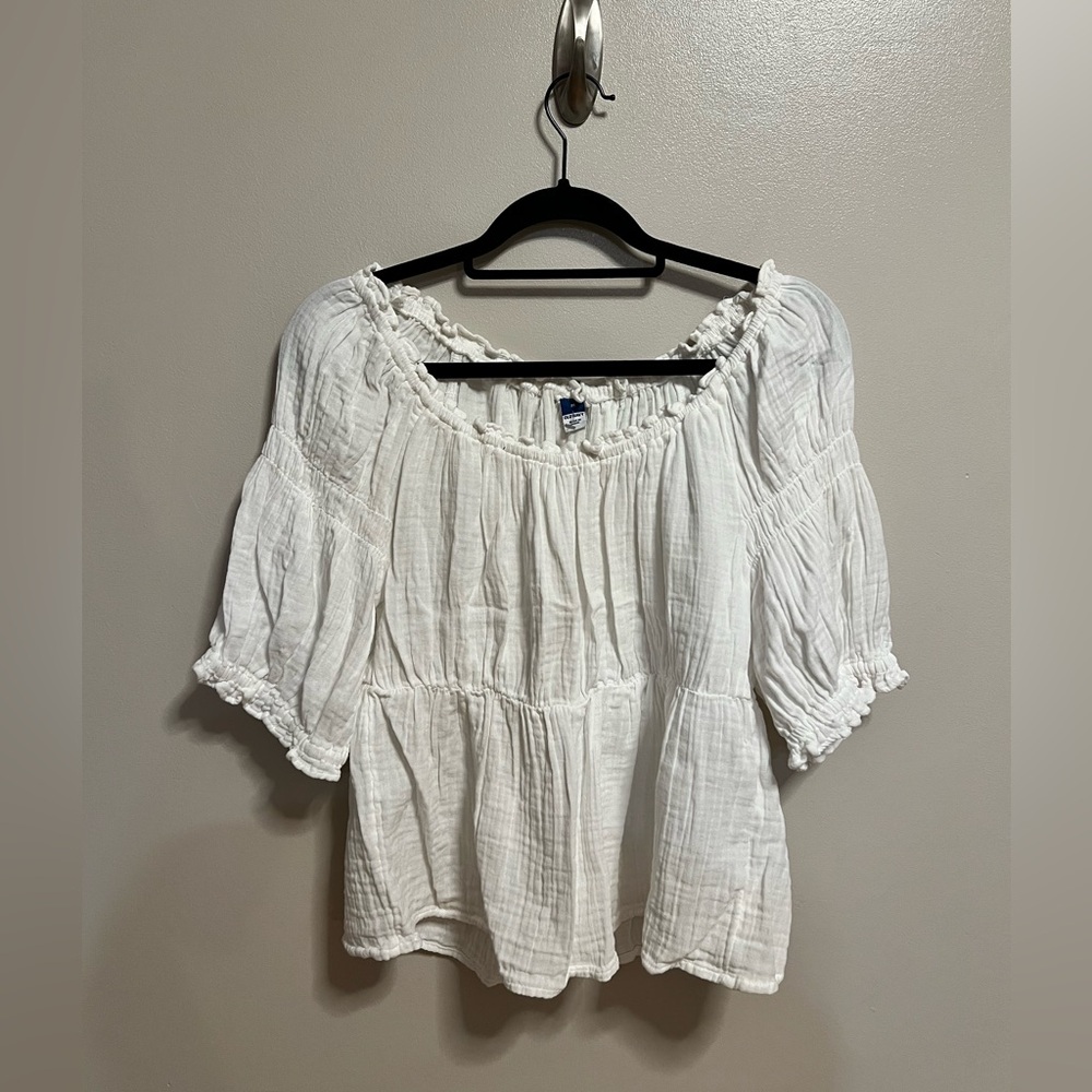 Peasant Styled Off The Shoulder Top - Size Medium